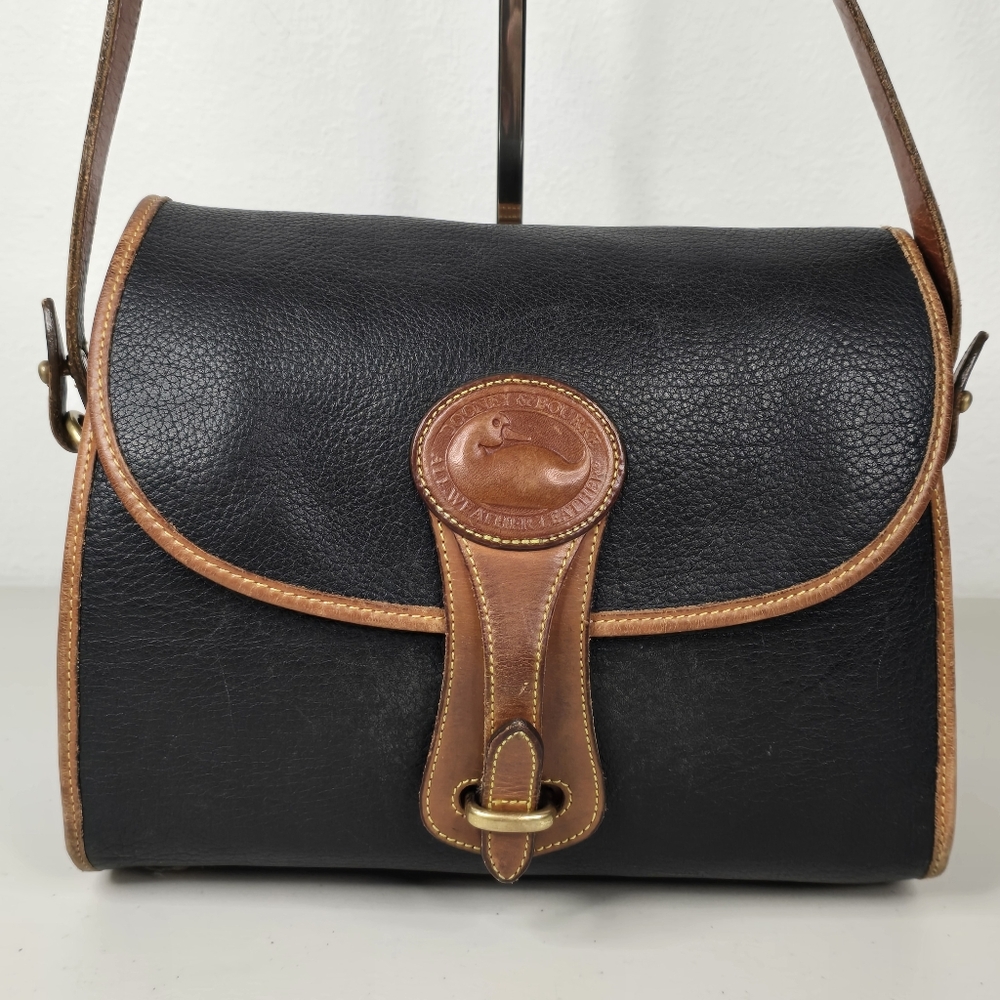 DOONEY & BOURKE Shoulder Bag Leather All Weather VTG Essex Black Tan Ships FAST